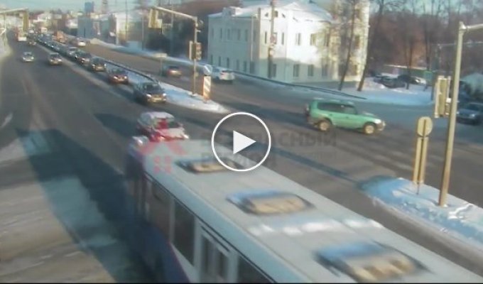 ДТП с участием общественного транспорта в Ярославле