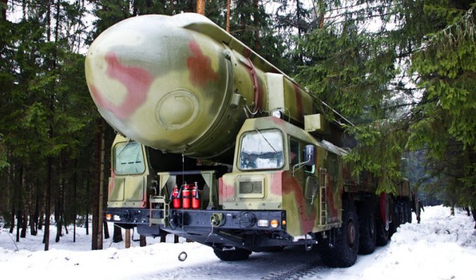 Блогерам продемонстрировали технику ракетных войск России (75 фото)