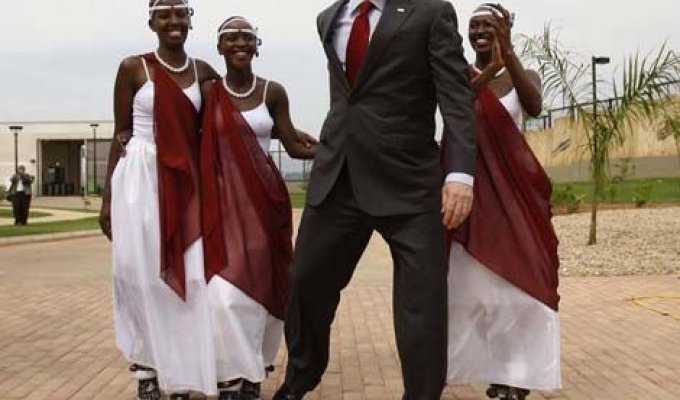  Поездка Буша по Африке (19 Фото)