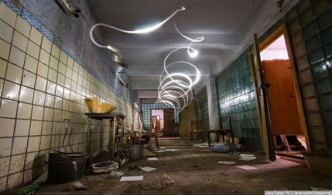 Заброшенная фабрика, построенная до революции (66 фото)