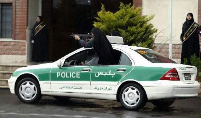 Иранские полицейские (6 фото) (Девушки)