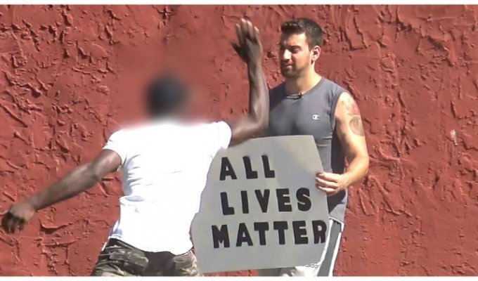 Реакция жителей США на плакаты «Жизни чёрных имеют значение» в белом районе и «Все жизни имеют значение» в черном (4 фото + 1 видео)