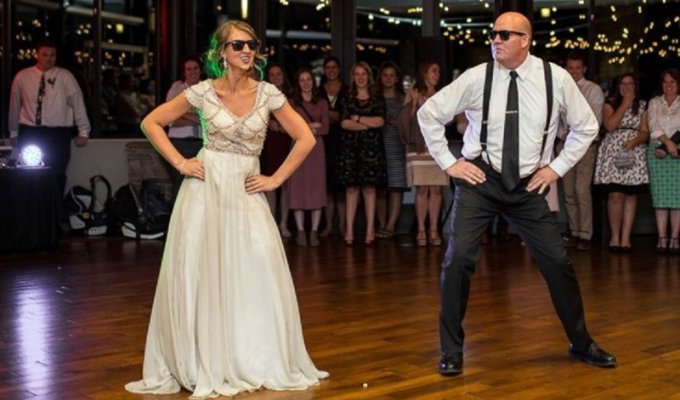 Невероятный танец невесты с отцом, взорвавший интернет (10 фото + 1 видео)