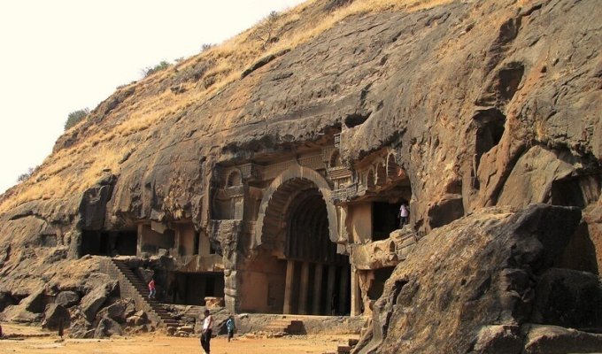 Пещеры Бхаджа (42 фото + 2 видео)