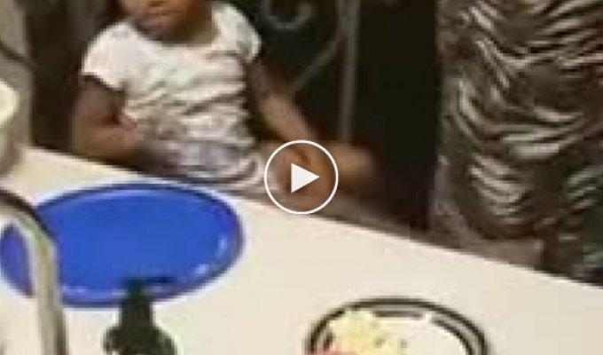 Как накормить капризного ребенка