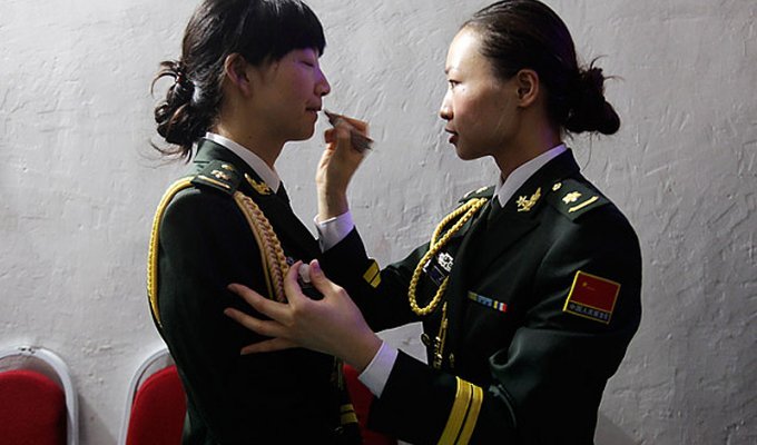 Женщины-военные (13 фото)