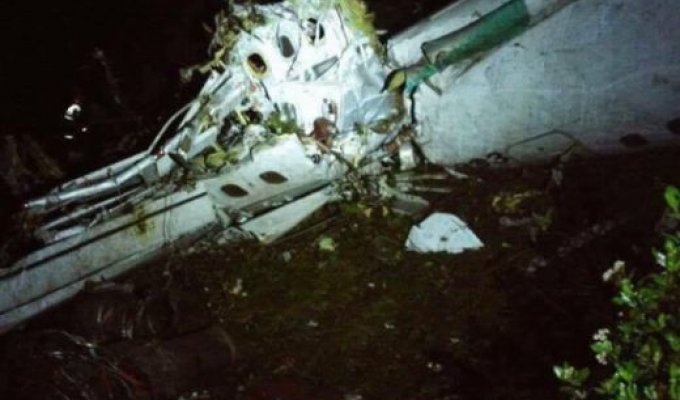 В Колумбии разбился самолет перевозивший футбольную команду «Шапекоэнсе»
