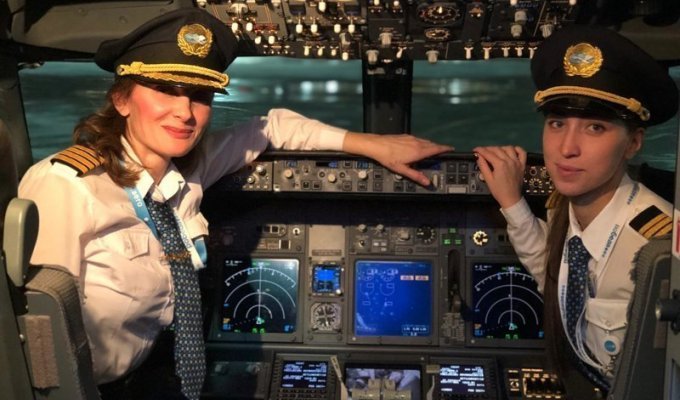 «Победа» выполнила полёт полностью женским экипажем, но в сети этого не оценили (10 фото)