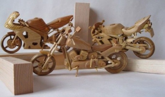 Деревянные мотоциклы (11 фотографий)