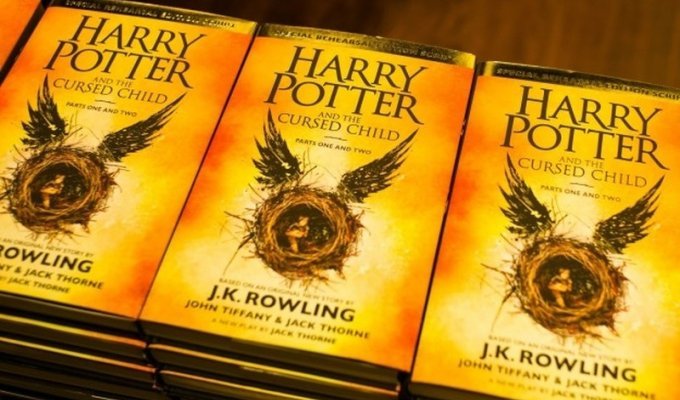 Как фанаты Гарри Поттера отметили выход новой книги о волшебнике (28 фото)
