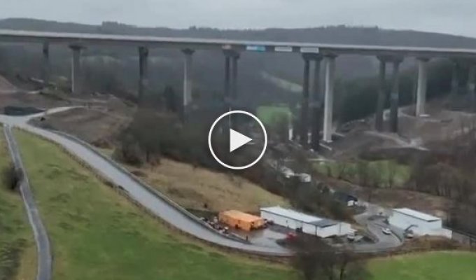 Завораживающее видео демонтажа 55-летнего автобана в Германии