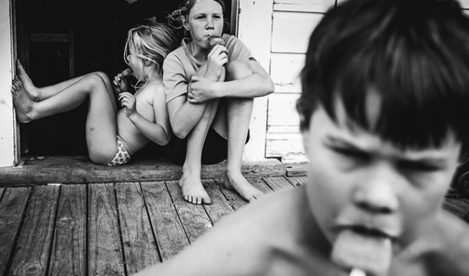 Мама-фотограф снимает жизнь своих детей без электронных устройств (27 фото)