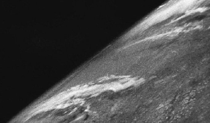 70 лет назад было сделано первое космическое фото Земли (3 фото)