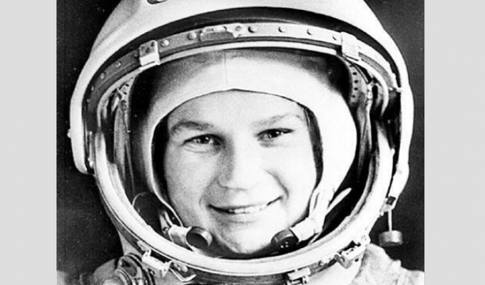 Полёту первой женщины-космонавта - 55! Наша гордость (3 фото + 1 видео)