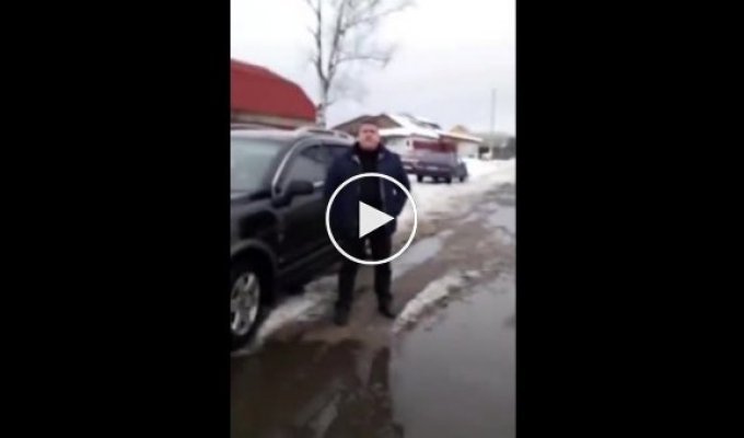 Чиновник в Брянской области пригрозил хлопнуть в рыло женщине, которая пожаловалась не заваленные снегом дороги
