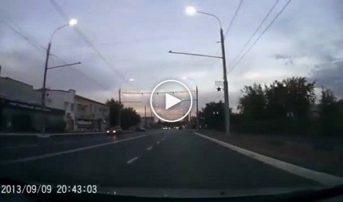 В Оренбурге столкнулись пассажирский ПАЗ и Honda Pilot