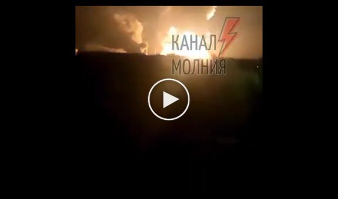 В соцсетях появилось видео ночного  взрыва в Снежном, что на временно оккупированной территории Донецкой области