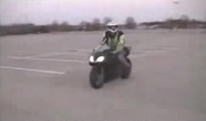 Идиот на мотоцыкле