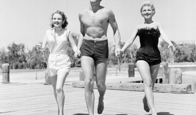 Молодой и горячий Клинт Иствуд в 1956 году (12 фото)