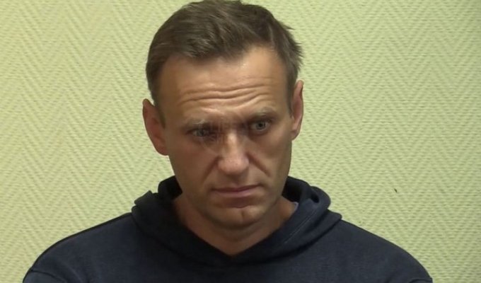 Алексея Навального арестовали на 30 суток