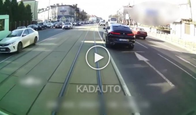 Трамвай против BMW ДТП из Калининграда