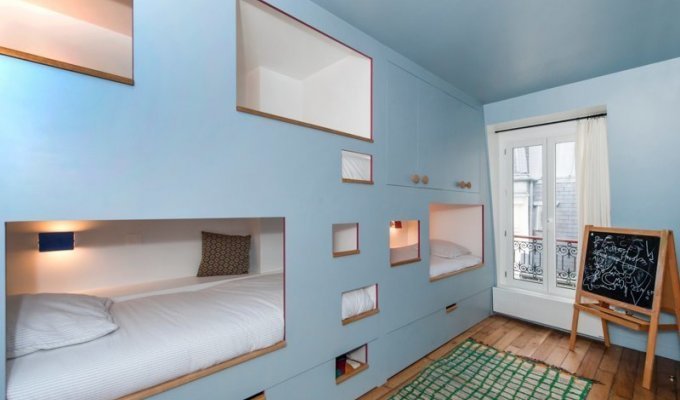Квартира с кроватями в шкафу в Париже (7 фото)