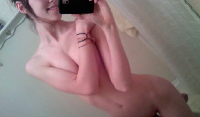 Селфи - фото голых девушек перед зеркалом (30 фото) (эротика)