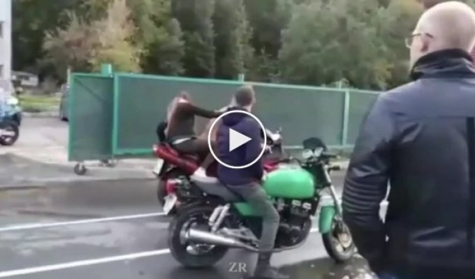 Мотоциклист с пассажиркой насмерть разбились в Чебоксарах