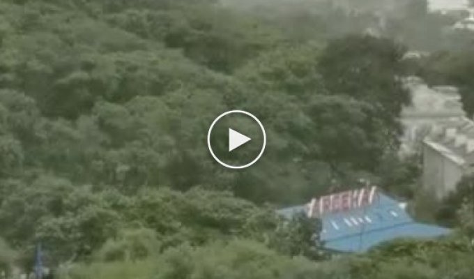 Тайфун «Майсак» оторвал плавучий док завода «Восточная верфь» (мат)