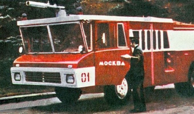 Опытный ЗИЛ-Sides VMA-30. Самый красивый советский пожарный автомобиль (20 фото + 1 видео)