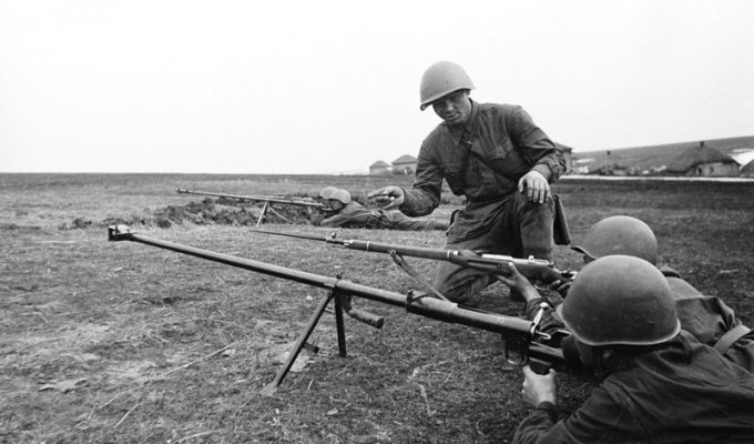 Противотанковые ружья Второй мировой войны (12 фото + 5 видео)