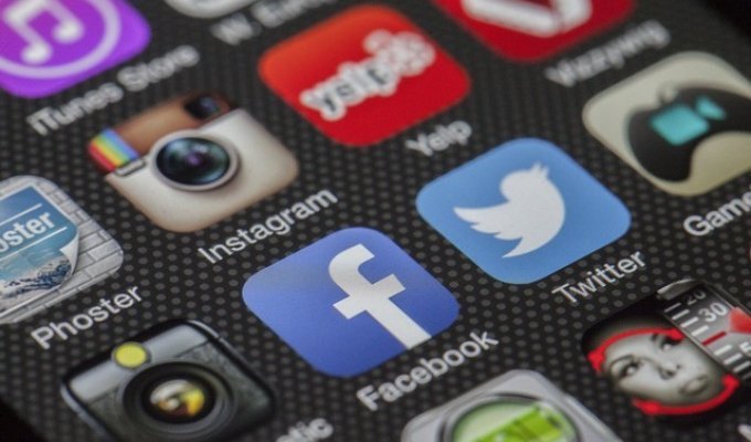 Московский суд оштрафовал Facebook и Twitter на 60 тысяч долларов