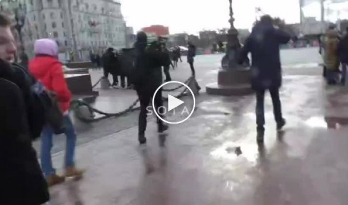 В Москве задержали правозащитников, протестовавших против вторжения в Украину