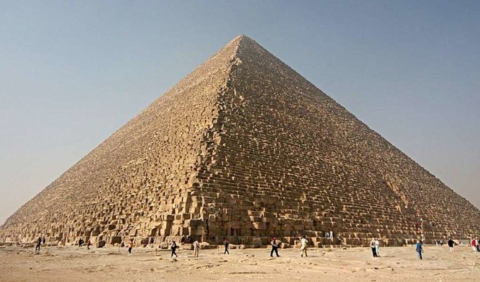 Археологи раскрыли секрет доставки огромных каменных блоков для пирамиды Хеопса (4 фото)