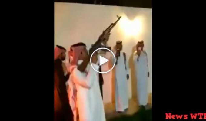 Чуть не подстрелил гостя на арабской свадьбе