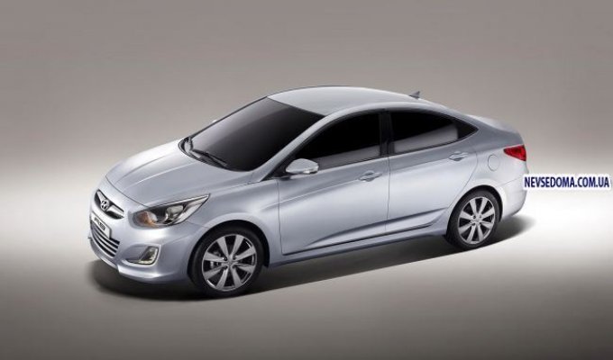 Компания Hyundai представила новый Accent (14 фото)