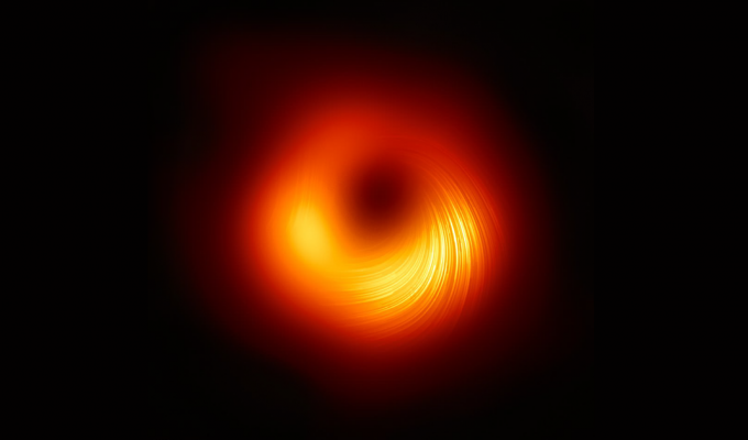 Астрономы поделились первым снимком черной дыры в поляризованном свете (8 фото)