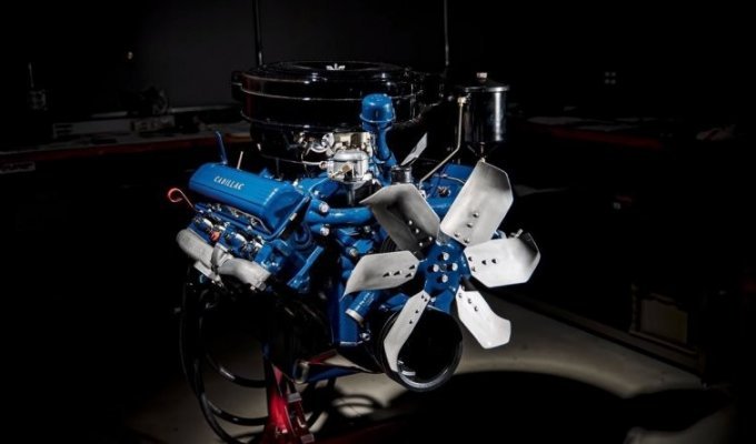 Таймлапс-видео переборки 64-летнего двигателя Cadillac (2 фото + 1 видео)