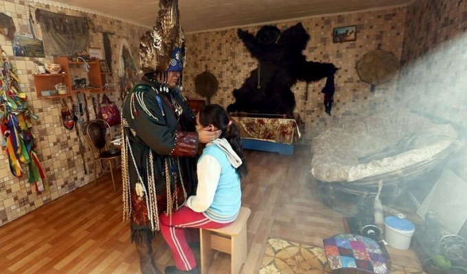Из жизни тувинских шаманов Сибири (14 фото)