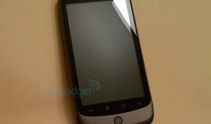 Новые фото и подробности о Гуглфоне Nexus One (12 фото)