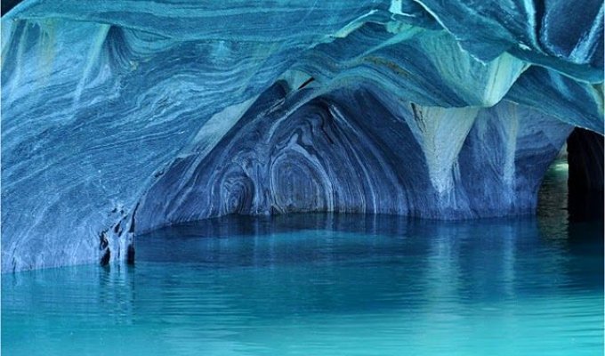 Мраморные пещеры озера Буэнос-Айрес (24 фотографии)