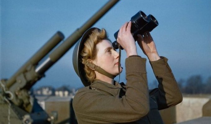 Подборка редких цветных снимков времен Второй мировой войны (30 фото)
