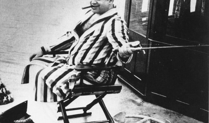 Это сломало босса мафии. Почему Аль Капоне в тюрьме стал уборщиком (5 фото)