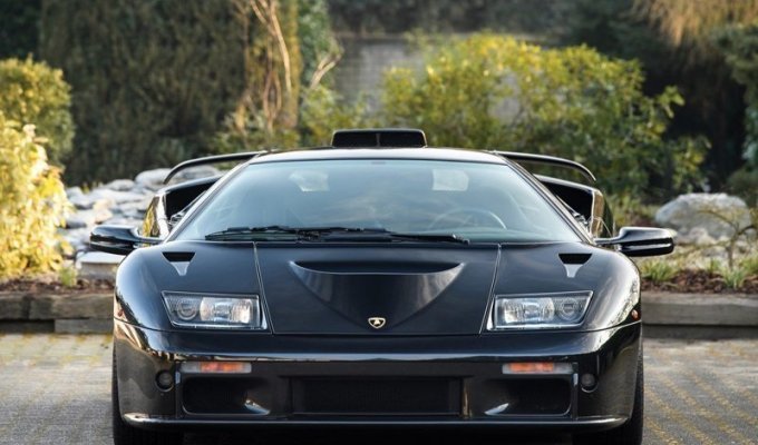Lamborghini Diablo GT 1999 года. Суперкар с чемоданом (10 фото)