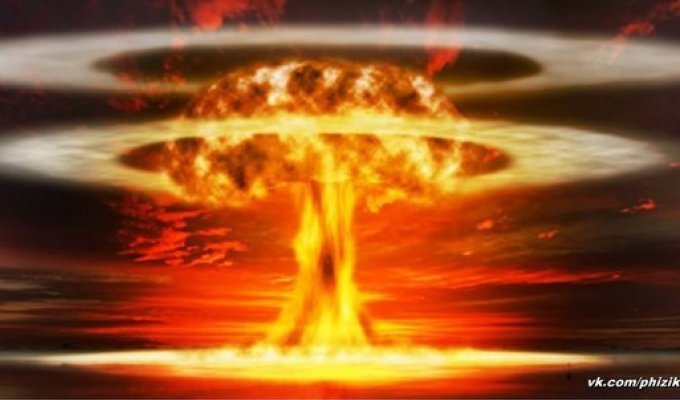 Первый в мире ядерный взрыв (5 фото + 1 видео)