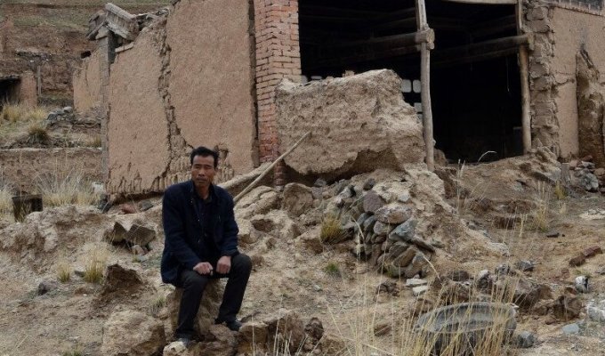 Последний из могикан: китаец уже больше 10 лет живет один в опустевшей деревне (9 фото)