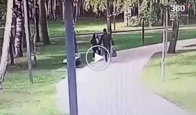 В Нижнекамске мужчина нападал на гулявших в парке женщин