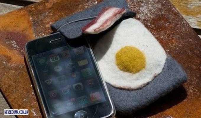Чехол для iPhone в виде яичницы с беконом (5 фото)