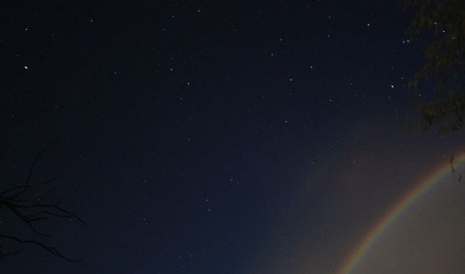 Лунная радуга (10 фото)
