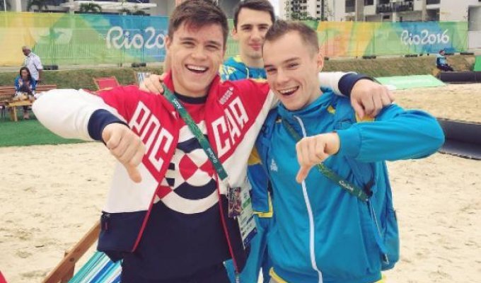 Призер Олимпиады-2016 украинец Верняев сфотографировался с российским гимнастом